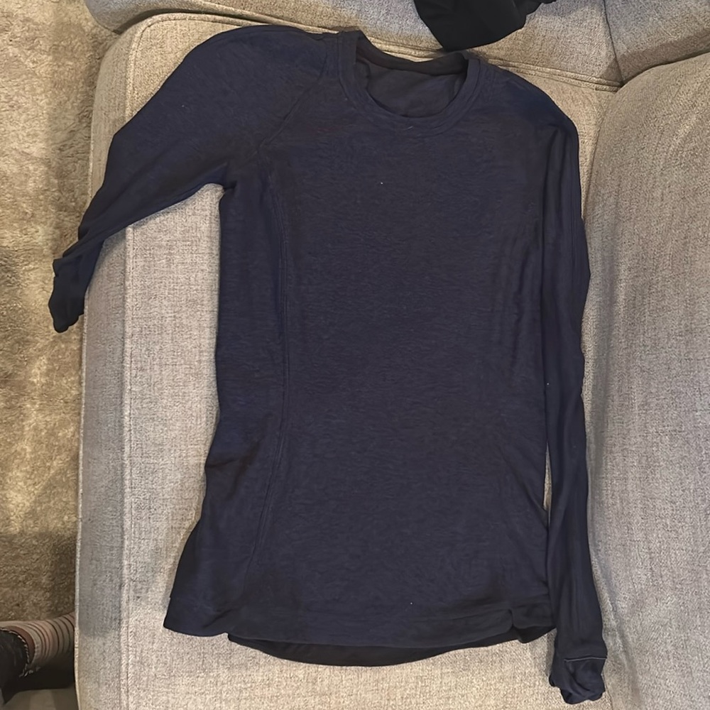 Lululemon warm running long sleeve size 6